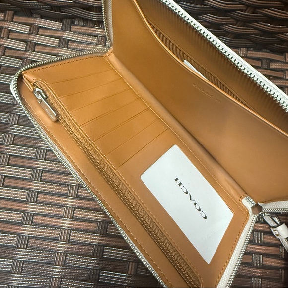 coach Dempsey Large Phone Wallet In Signature Jacquard With Rainbow CJ660 - Picture 6 of 7